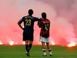 伊布名场面，五名防守球员+一台摄像机，全被他戏耍了一遍#足球